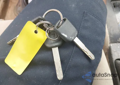 2005 Honda Accord 2.4 Lx z USA, uszkodzony, nr VIN 1HGCM56455A077748